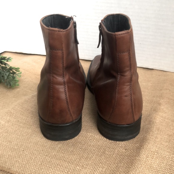 Clean Cut Kenneth Cole low Brown Leather Boots Men’s size 7.5 M Like New - Picture 4 of 8